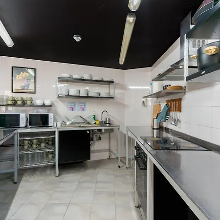 Vandrerhjem Ganbara - Self Check In Bilbao