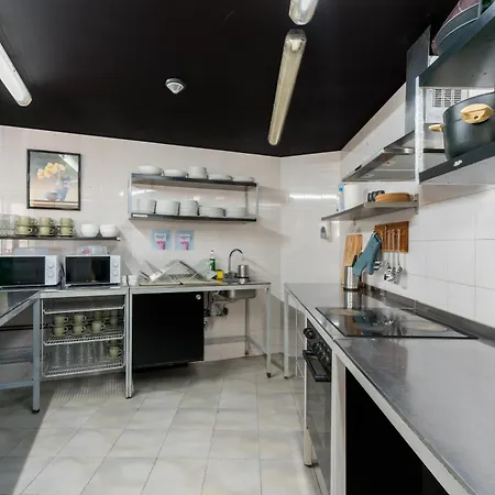 Ganbara - Self Check In Hostel