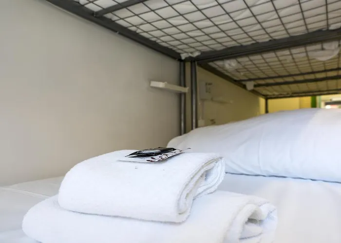 Ganbara - Self Check In ホステル ビルバオ